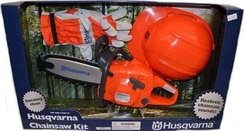 Vil importere Insister Husqvarna legetøjssæt - Med motorsav, handsker og hjelm